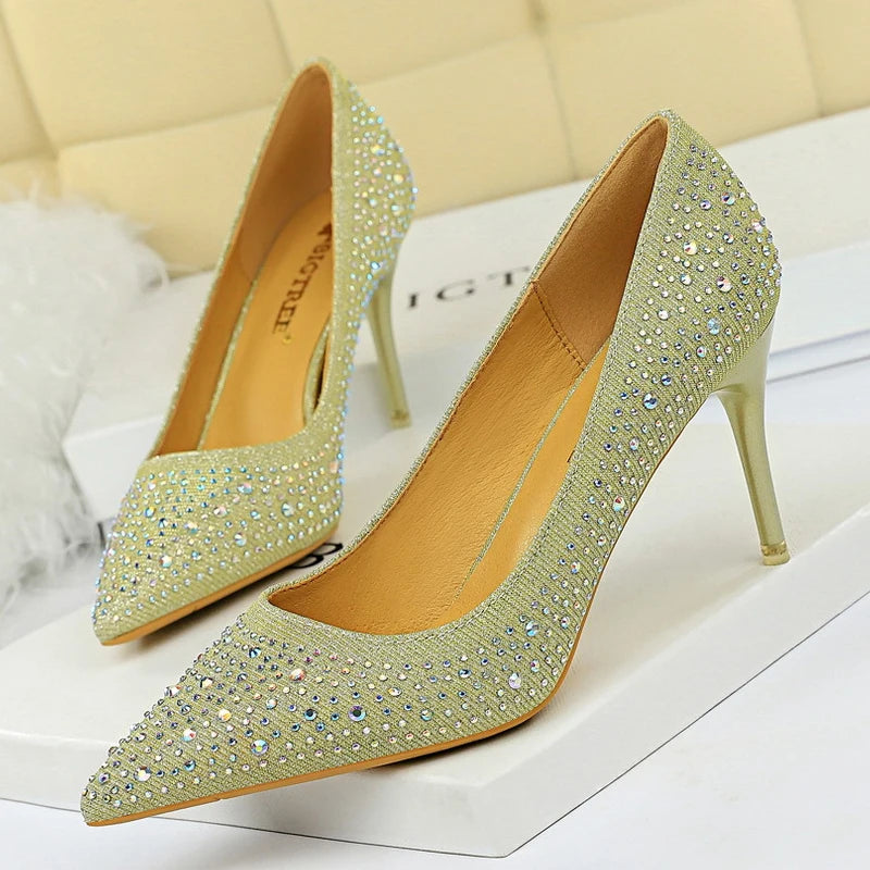 Rhinestone Woman Pumps