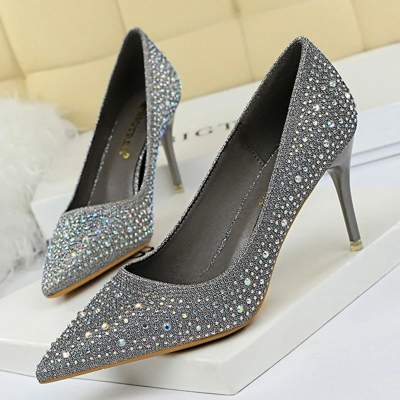 Rhinestone Woman Pumps